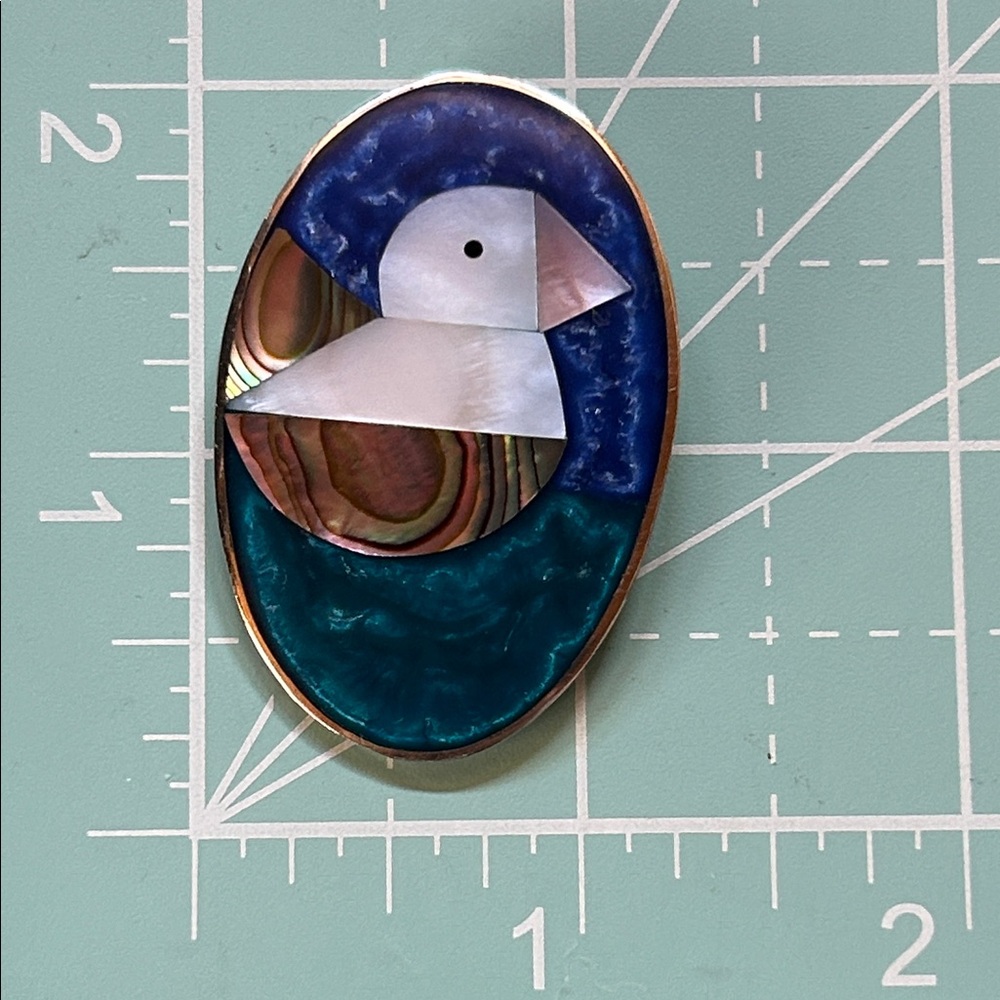 Alpaca Mexico Bird Brooch - Picture 4 of 4